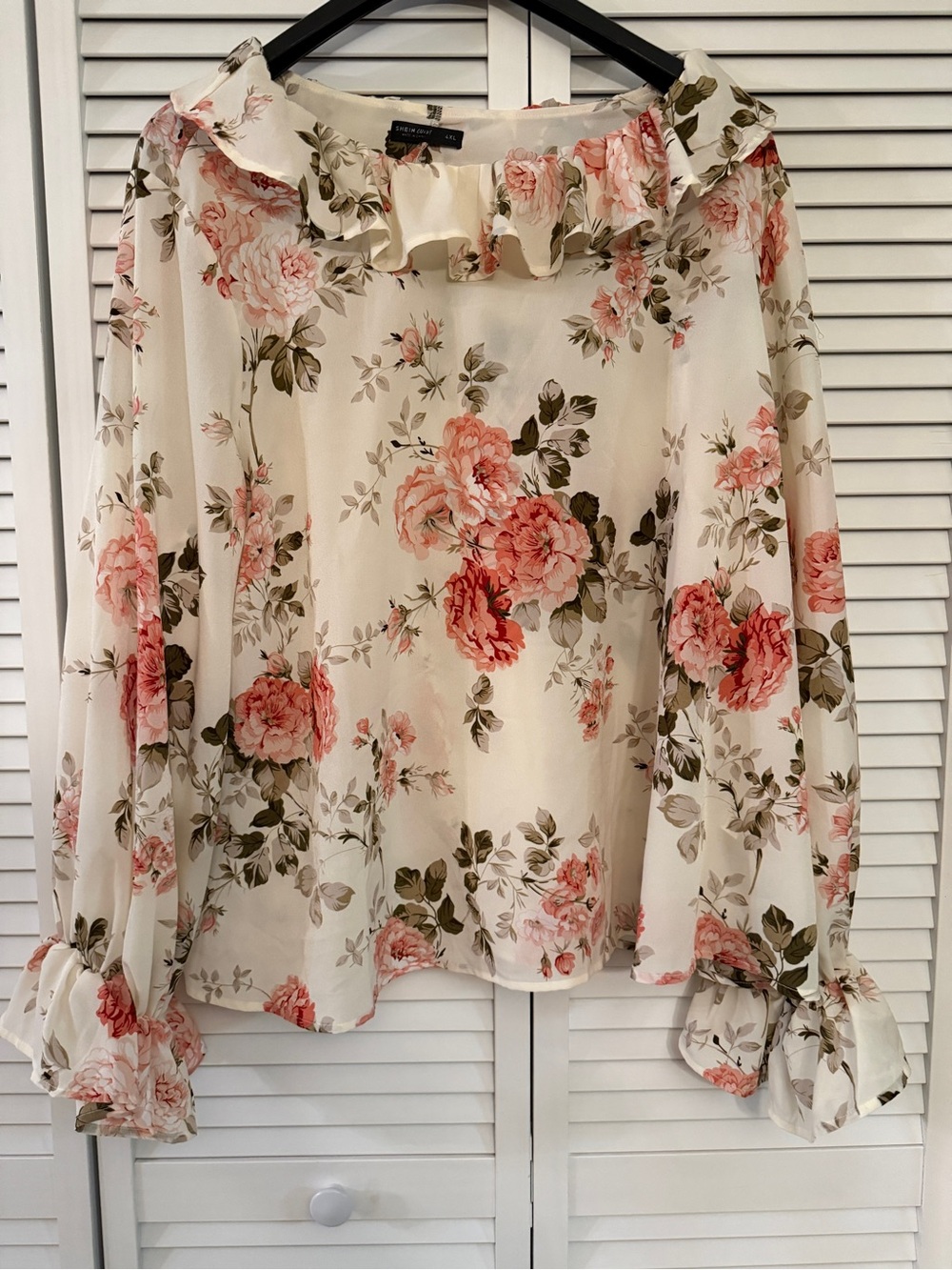 SHEIN Cream Floral Ruffle Neck Long Sleeve Blouse